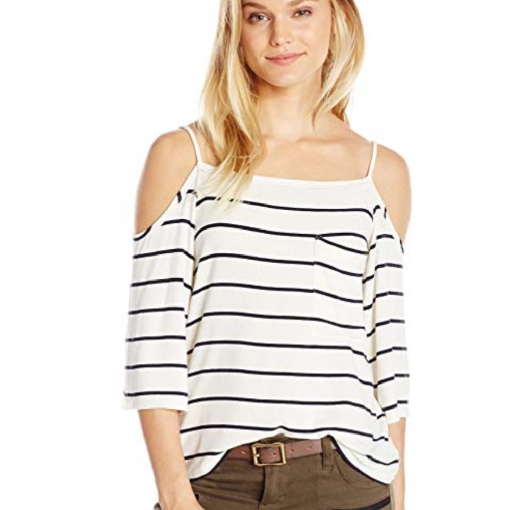 Bailey 44 cold shoulder top